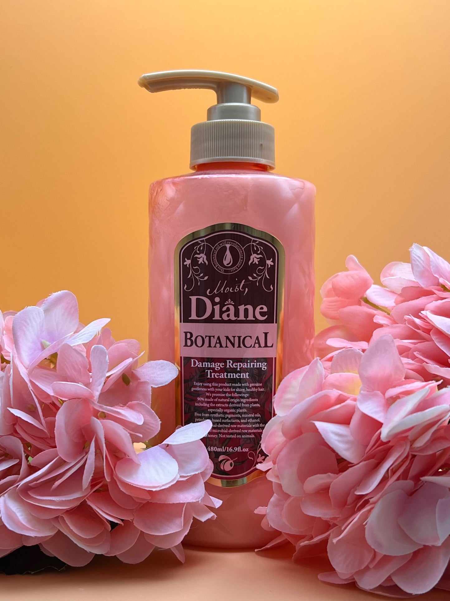 Moist Diane Botanical Damage Repair treatment bottle with Hawaiian essential oil and argan oil for smooth frizz-free hair
